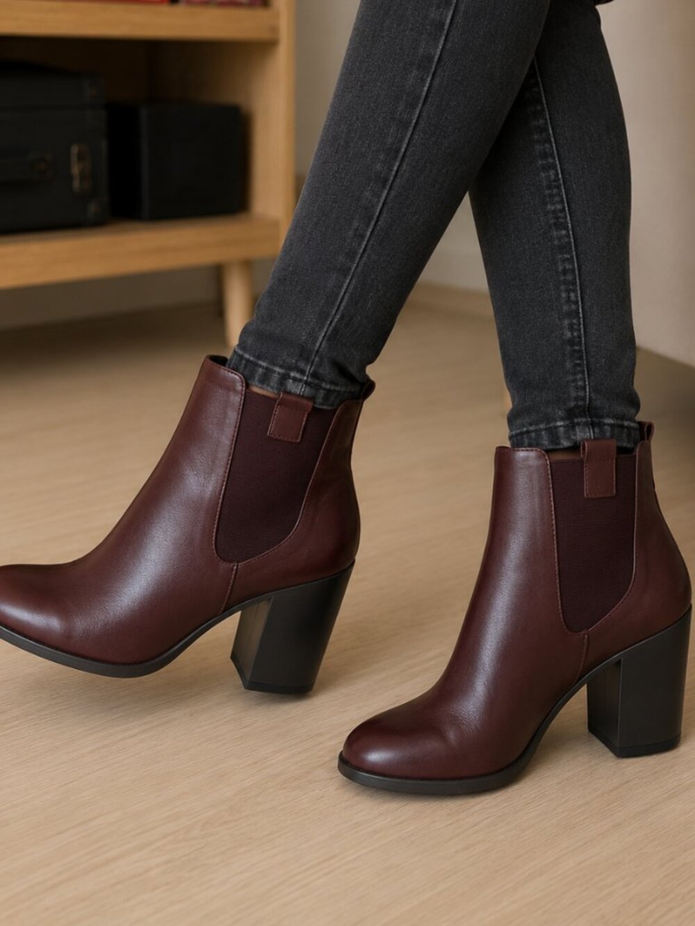 Shoemint Women's Burgundy Ankle Boots